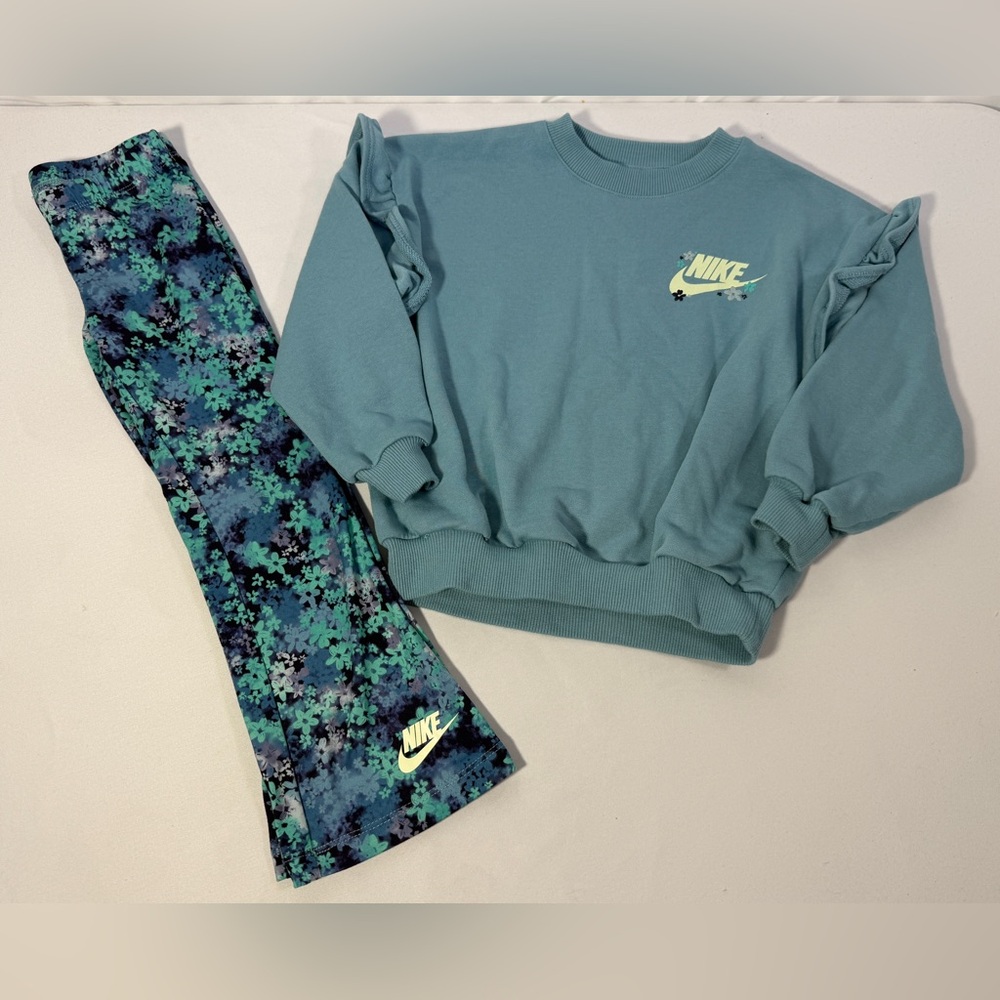 Nike Girls Outfit Set XS 4 Sweatshirt Top & Floral Flare Leggings Pants Logo